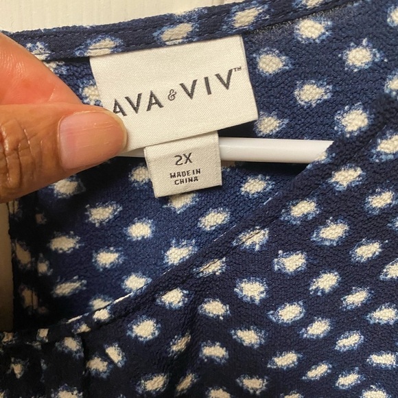 Ava & Viv Polka Dot Blouse Top Navy Blue 2X - Picture 4 of 8